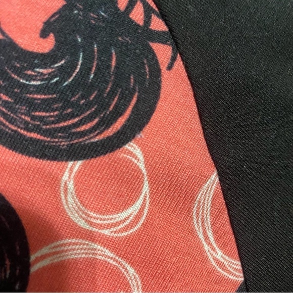 Lularoe disney Minnie Mouse baseball graphic shirt size medium - Picture 5 of 7